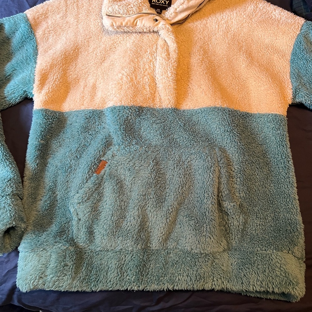 Roxy Plush Fleece in Sky Blue